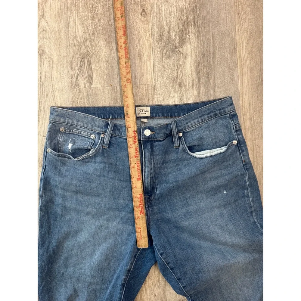 J.Crew Slim Boyfriend Jeans Medium Wash Distressed Raw Hem Size 33 Womens